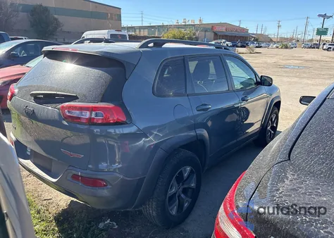 2014 Jeep Cherokee Trailhawk from USA, damaged, VIN 1C4PJMBS2EW161276